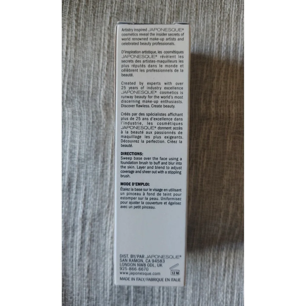 Japonesque Luminous Foundation Flawless Liquid Foundation, Shade 05 . 84 fl oz